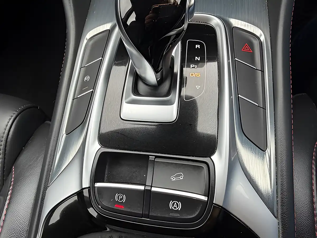 Used 2023 MG MG Hs Excite Black - Interior and Exterior details 16