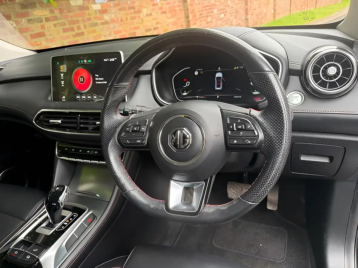 Used 2023 MG MG Hs Excite Black - Interior and Exterior details 3