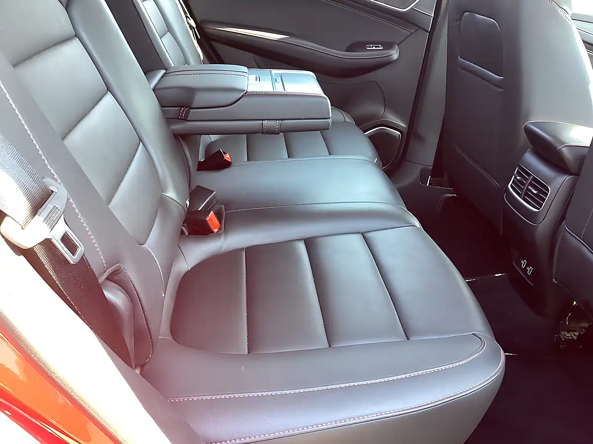 Used 2023 MG MG Hs Excite Red - Interior and Exterior details 16
