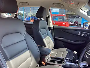 Used 2023 MG MG Hs Excite Red - Interior and Exterior details 8