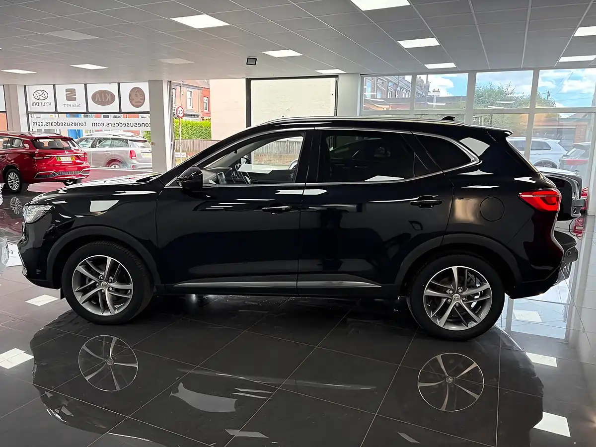 Used 2023 MG MG Hs Exclusive Black - Interior and Exterior details 7