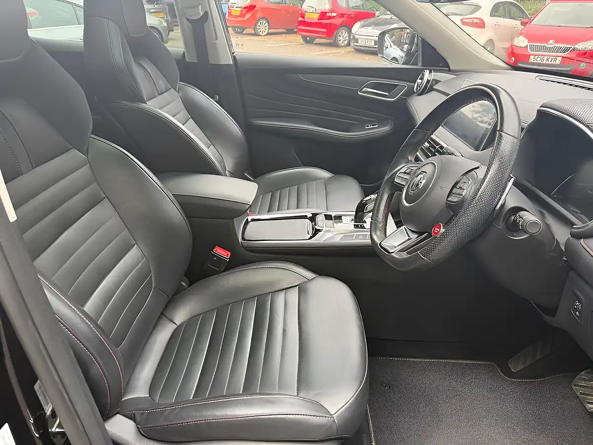 Used 2023 MG MG Hs Exclusive Black - Interior and Exterior details 15