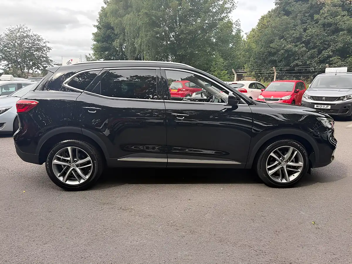 Used 2023 MG MG Hs Exclusive Black - Interior and Exterior details 8
