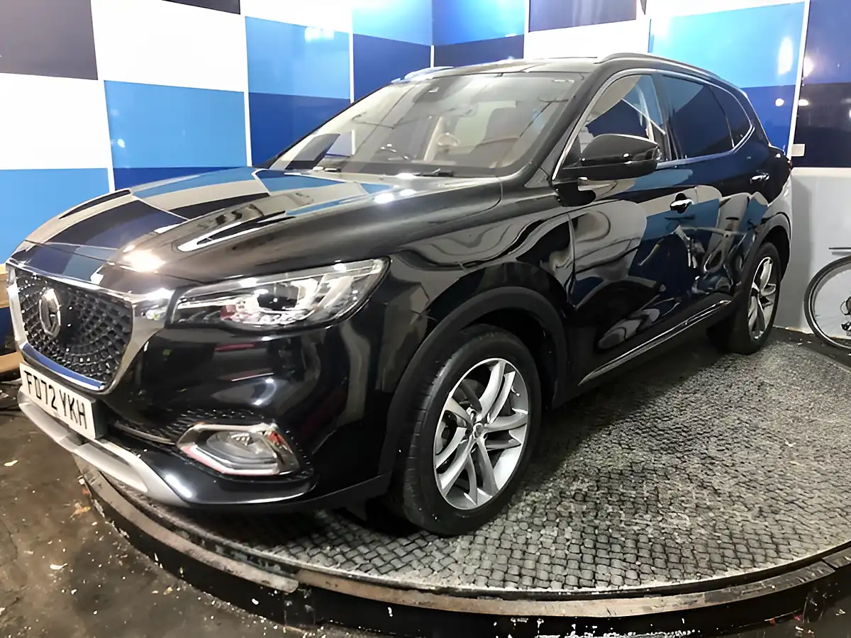 Used 2023 MG MG Hs Exclusive Black - Front View