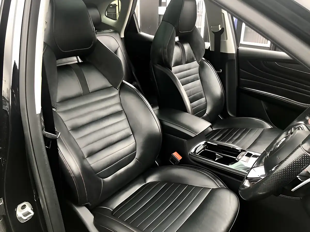 Used 2023 MG MG Hs Exclusive Black - Interior and Exterior details 5