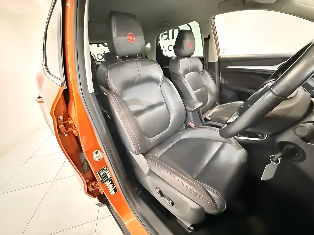 Used 2023 MG MG Zs Exclusive Orange - Interior and Exterior details 17