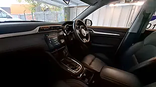 Used 2023 MG MG Zs Exclusive White - Interior and Exterior details 17