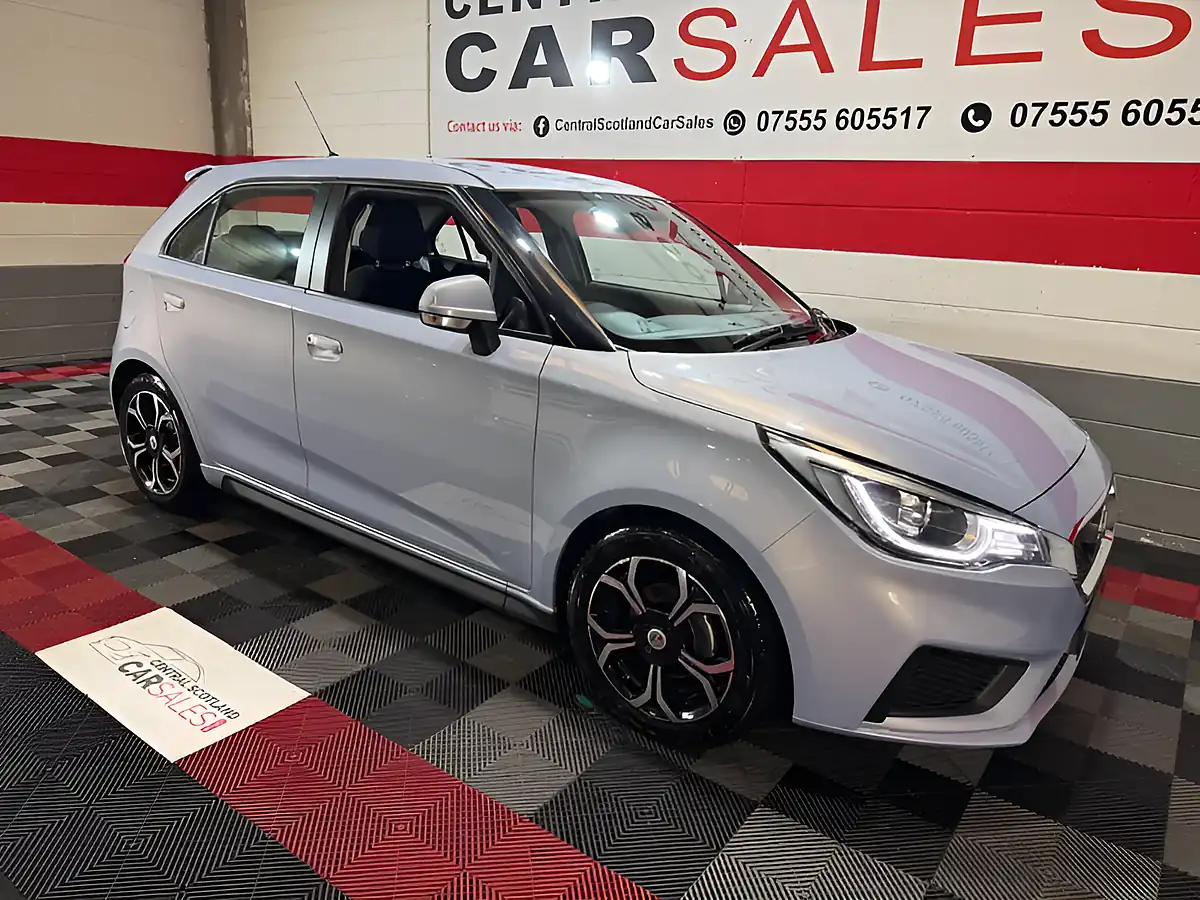 Used 2023 MG MG3 Excite Silver - Front View