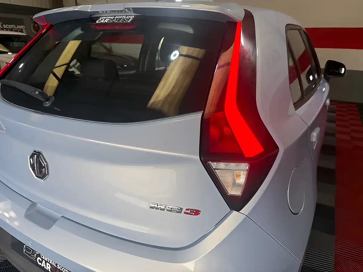 Used 2023 MG MG3 Excite Silver - Interior and Exterior details 18