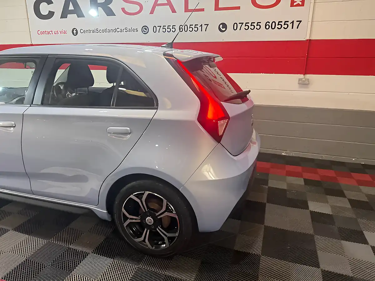 Used 2023 MG MG3 Excite Silver - Interior and Exterior details 4
