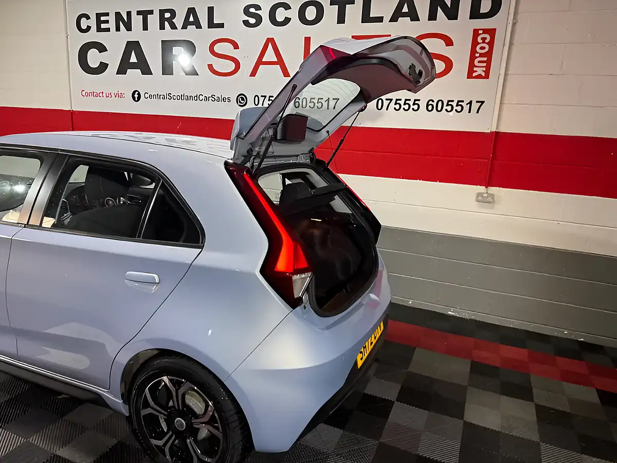 Used 2023 MG MG3 Excite Silver - Interior and Exterior details 19