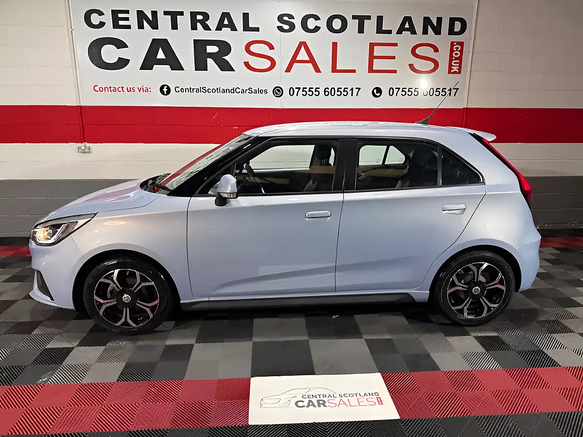 Used 2023 MG MG3 Excite Silver - Interior and Exterior details 4