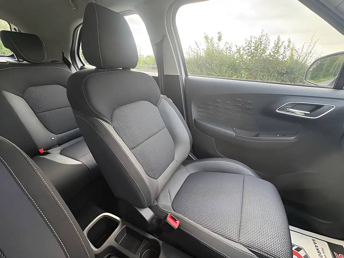 Used 2023 MG MG3 Excite White - Interior and Exterior details 10