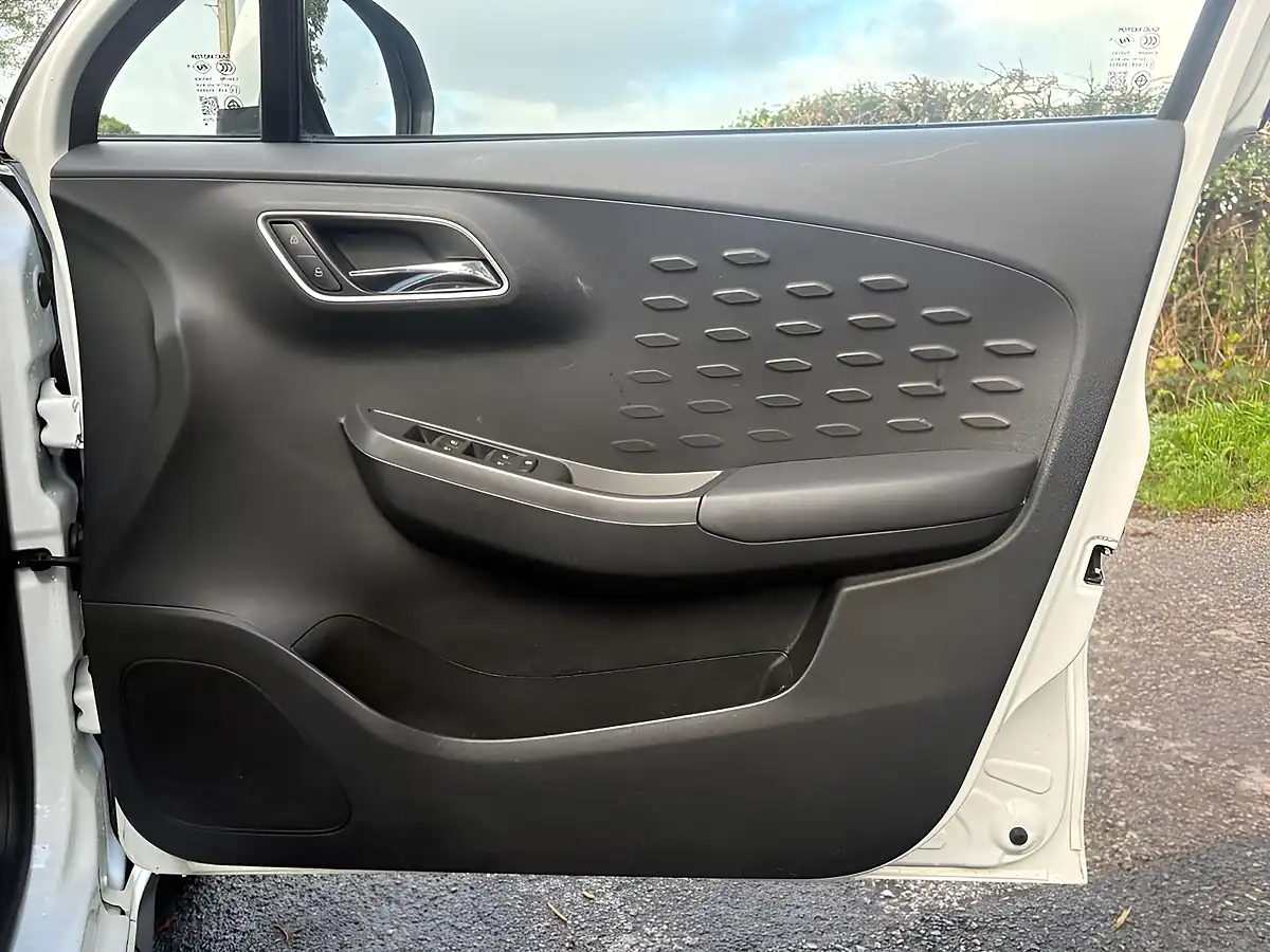 Used 2023 MG MG3 Excite White - Interior and Exterior details 16