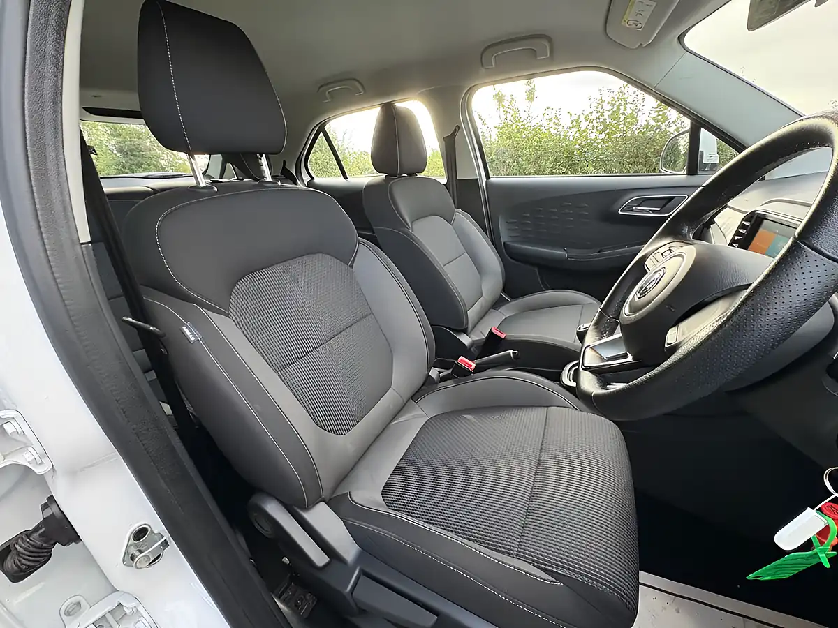 Used 2023 MG MG3 Excite White - Interior and Exterior details 9