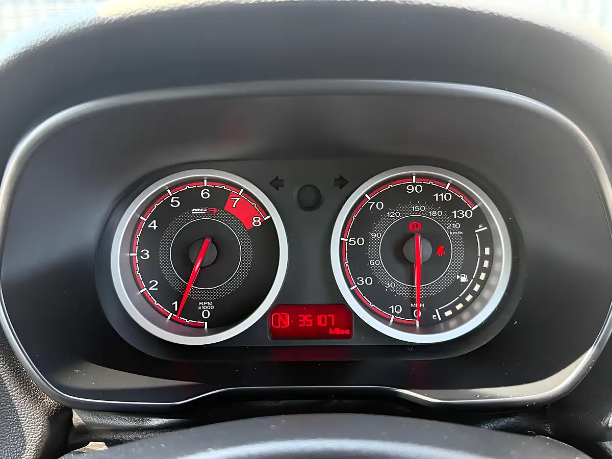 Used 2023 MG MG3 Exclusive Nav Silver - Interior and Exterior details 19
