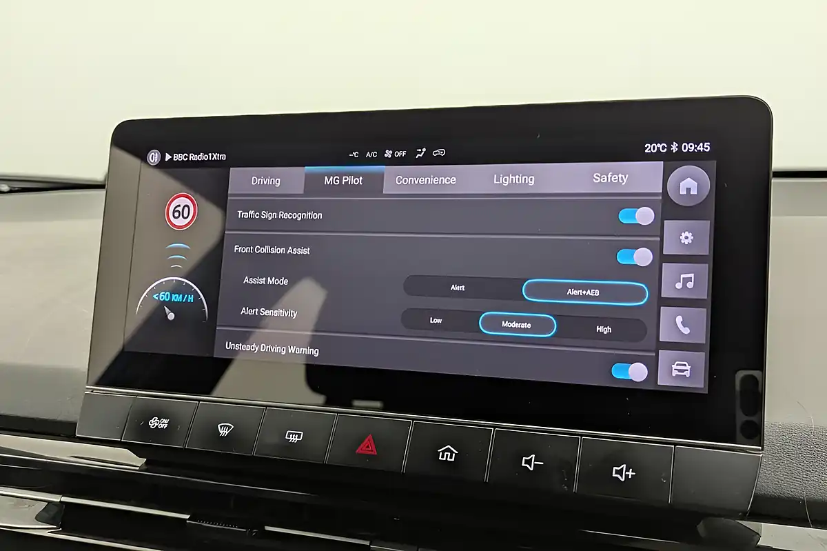 Used 2023 MG MG4 Se Blue - Interior and Exterior details 13