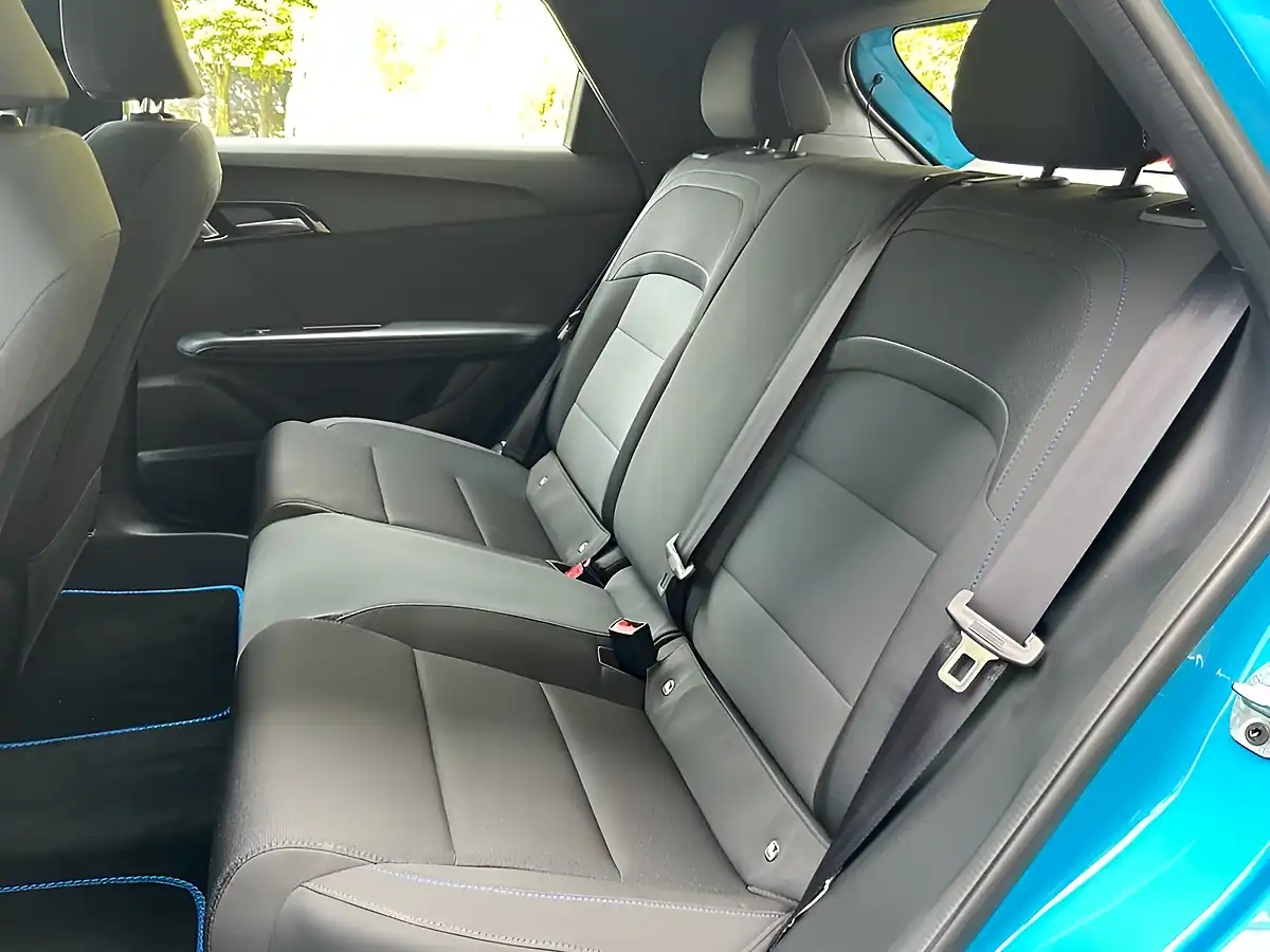 Used 2023 MG MG4 Se Blue - Interior and Exterior details 17