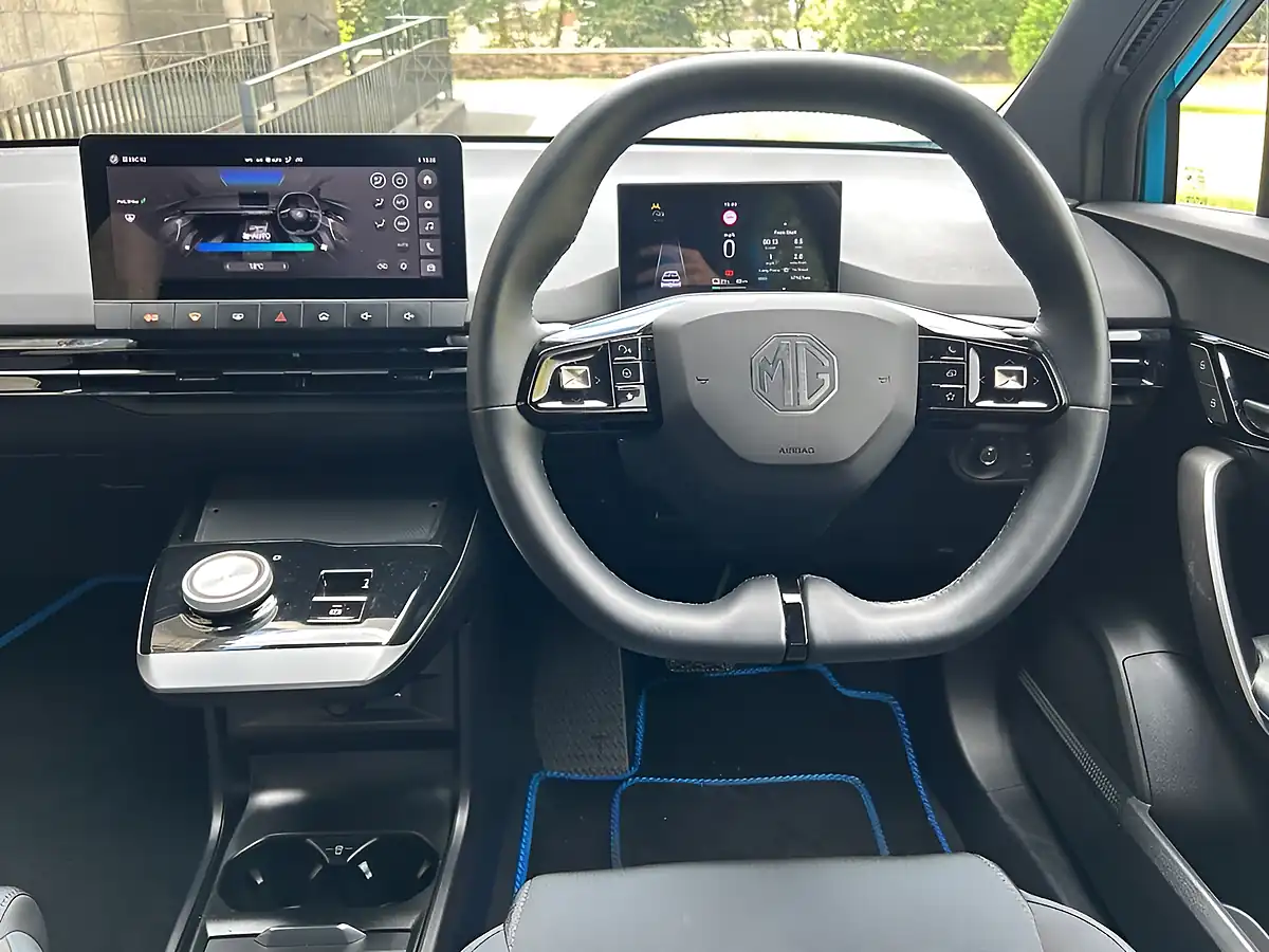 Used 2023 MG MG4 Se Blue - Interior and Exterior details 8