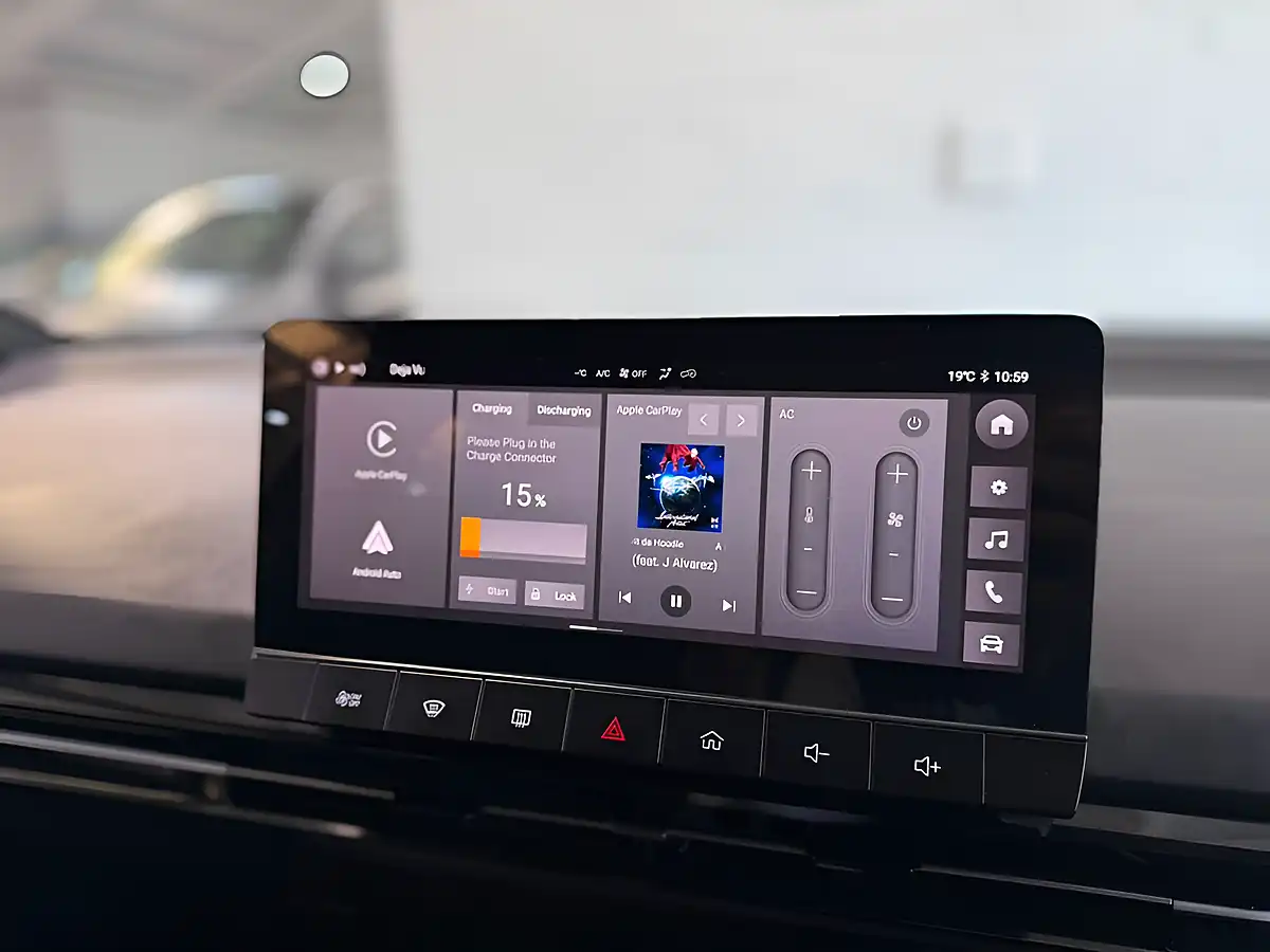 Used 2023 MG MG4 Se Grey - Interior and Exterior details 10