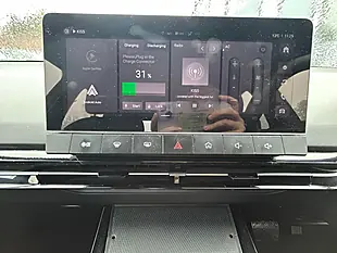 Used 2023 MG MG4 Se Grey - Interior and Exterior details 12