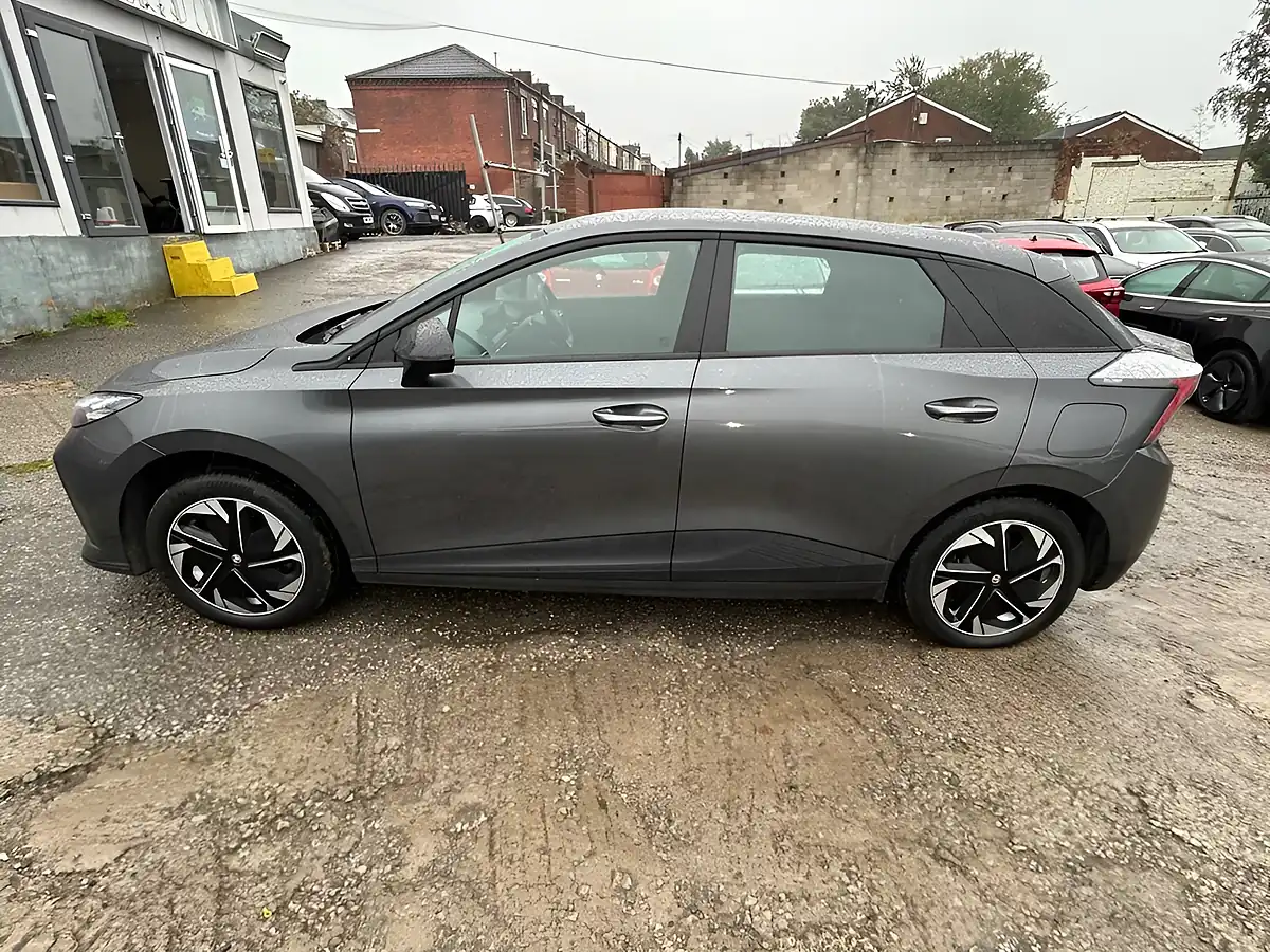 Used 2023 MG MG4 Se Grey - Interior and Exterior details 8