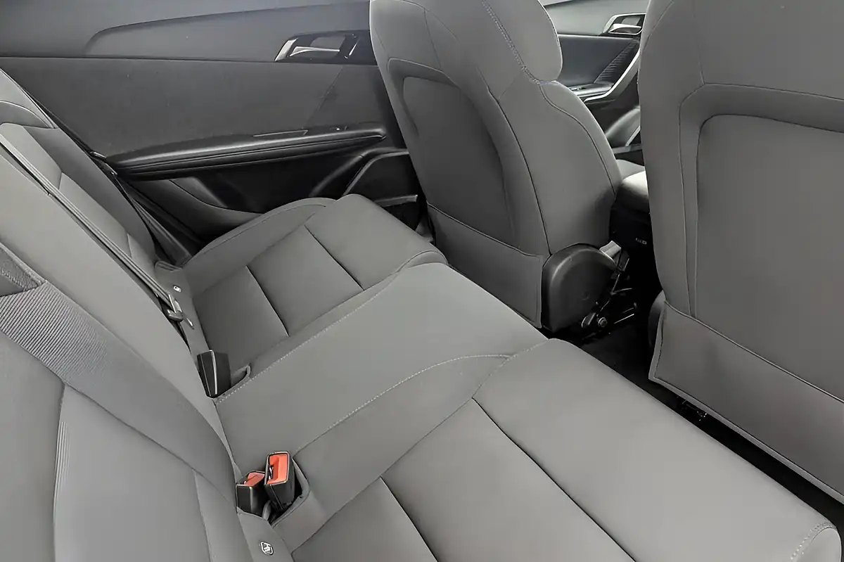 Used 2023 MG MG4 Se White - Interior and Exterior details 10