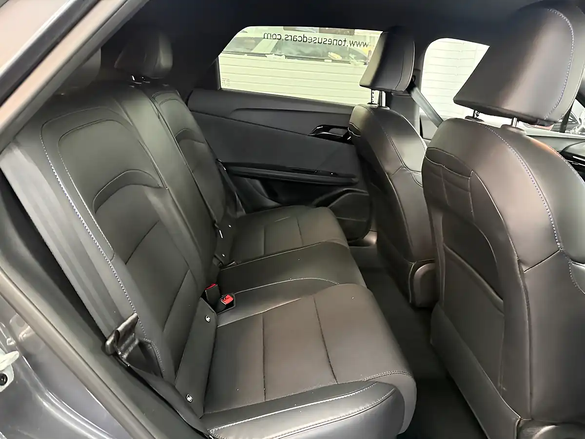 Used 2023 MG MG4 Trophy Long Range Grey - Interior and Exterior details 5