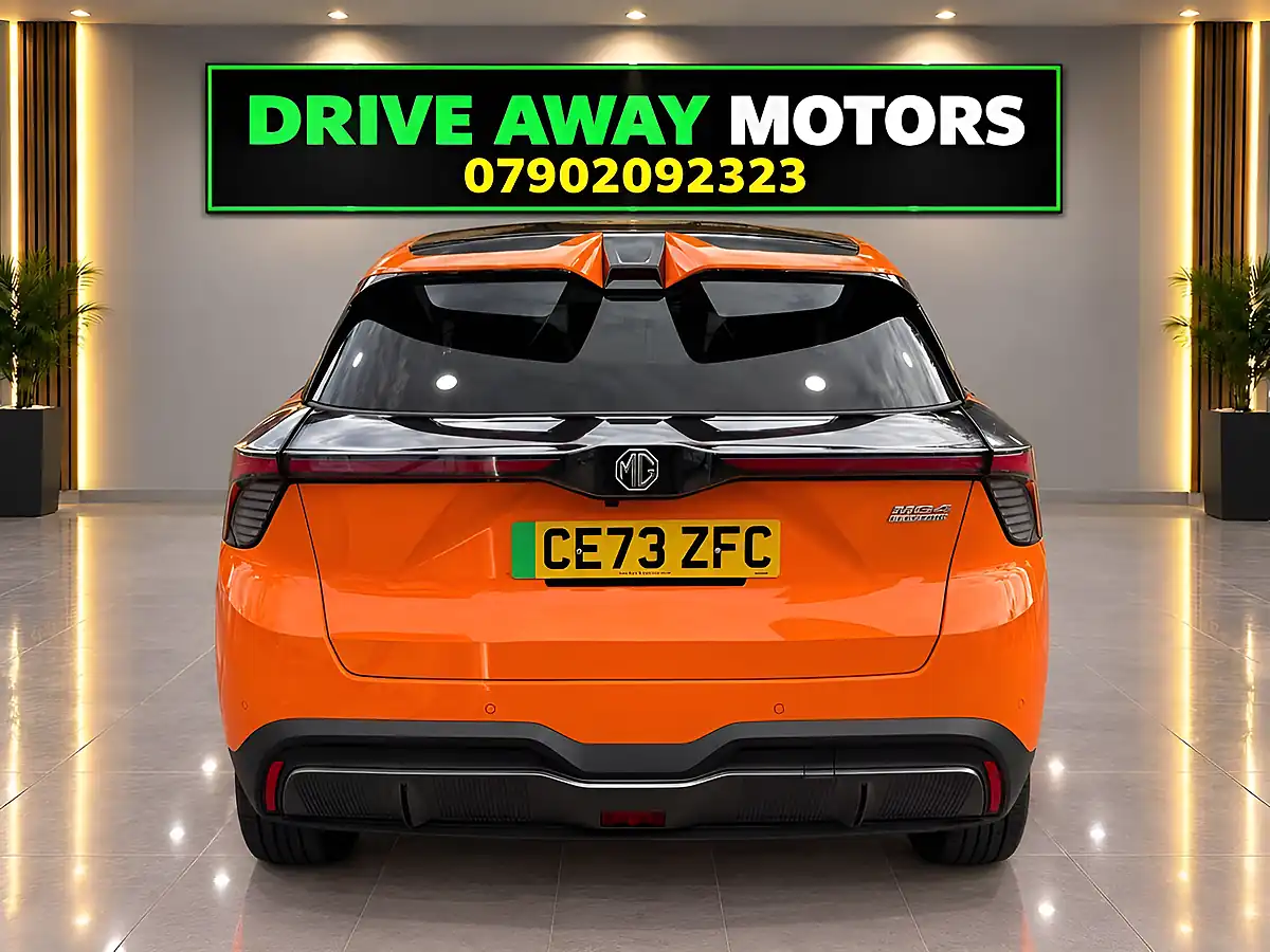 Used 2023 MG MG4 Trophy Long Range Volcano Orange - Interior and Exterior details 5