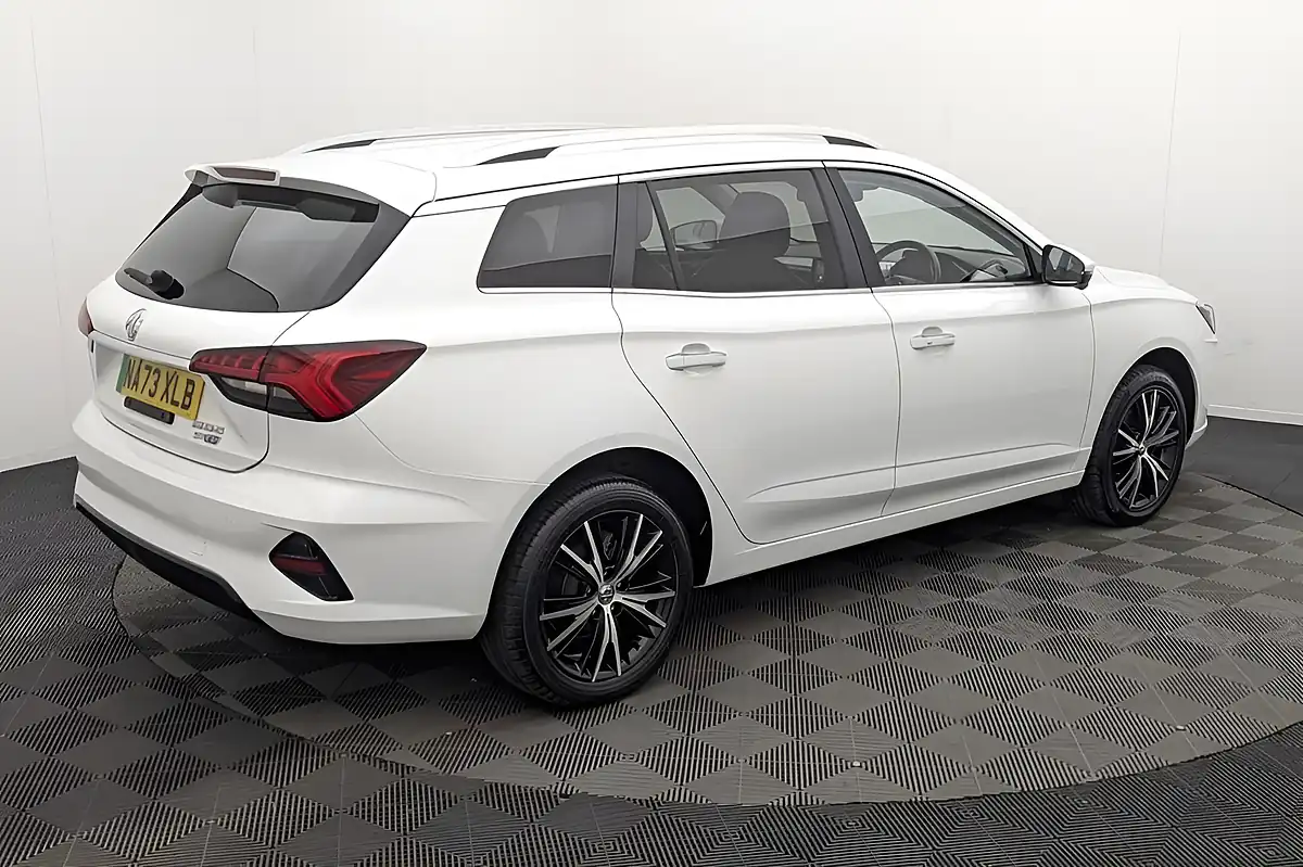 Used 2023 MG MG5 Trophy Long Range Arctic White - Interior and Exterior details 19