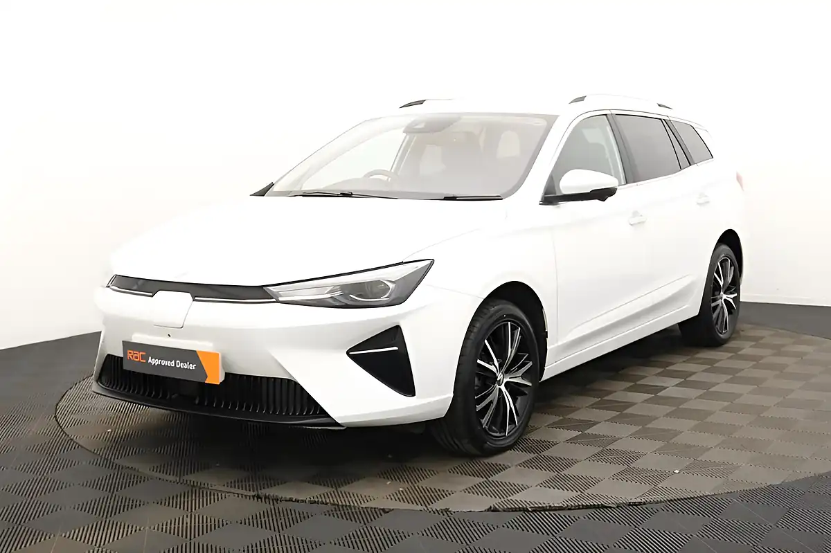 Used 2023 MG MG5 Trophy Long Range Arctic White - Interior and Exterior details 7
