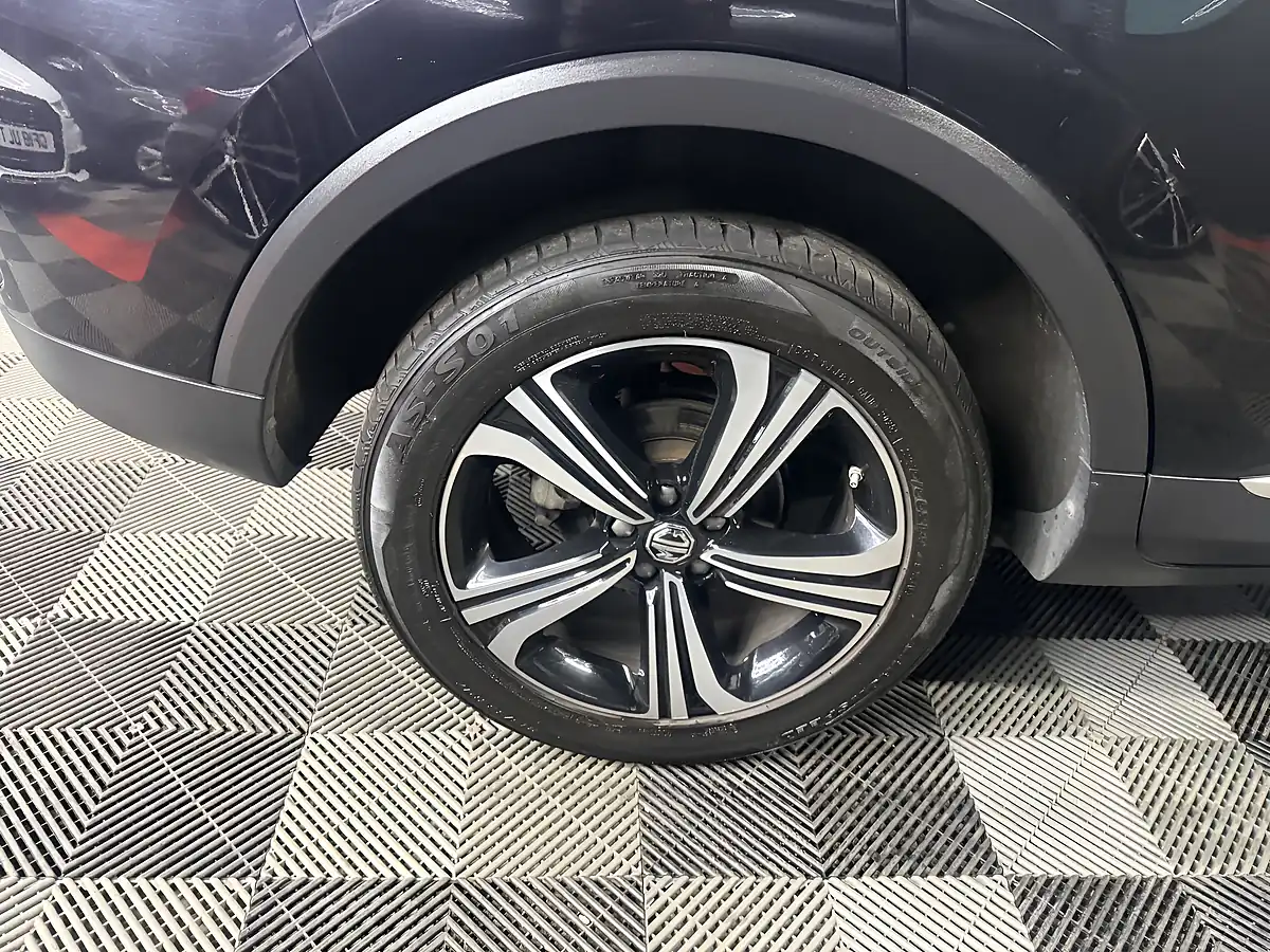 Used 2023 MG Zs Excite Black - Interior and Exterior details 16