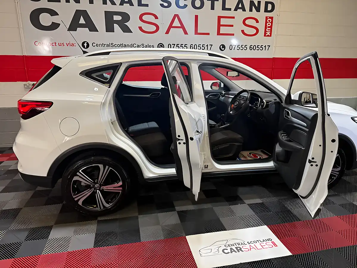 Used 2023 MG Zs Excite White - Interior and Exterior details 14