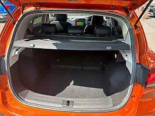 Used 2023 MG Zs Exclusive 5dr Orange - Interior and Exterior details 12