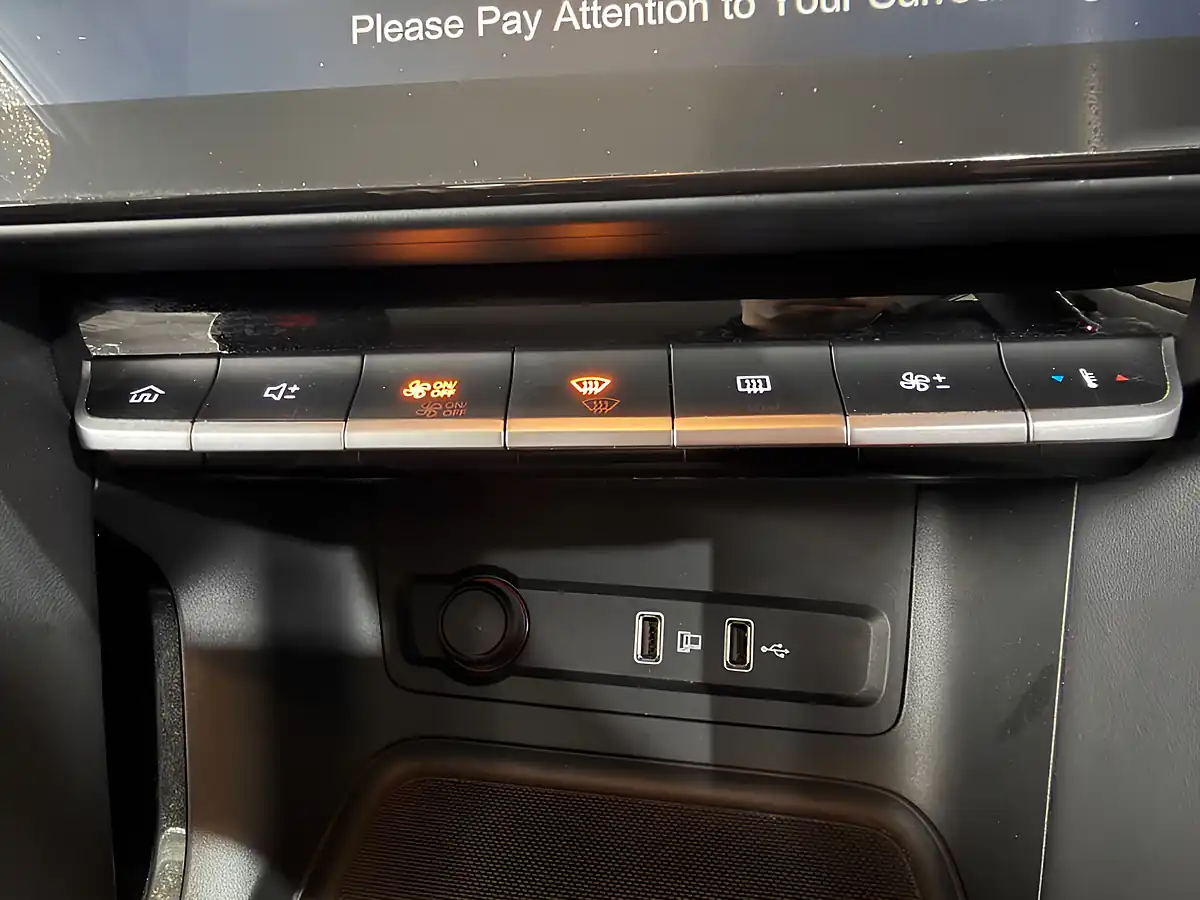 Used 2023 MG ZS Exclusive Blue - Interior and Exterior details 18