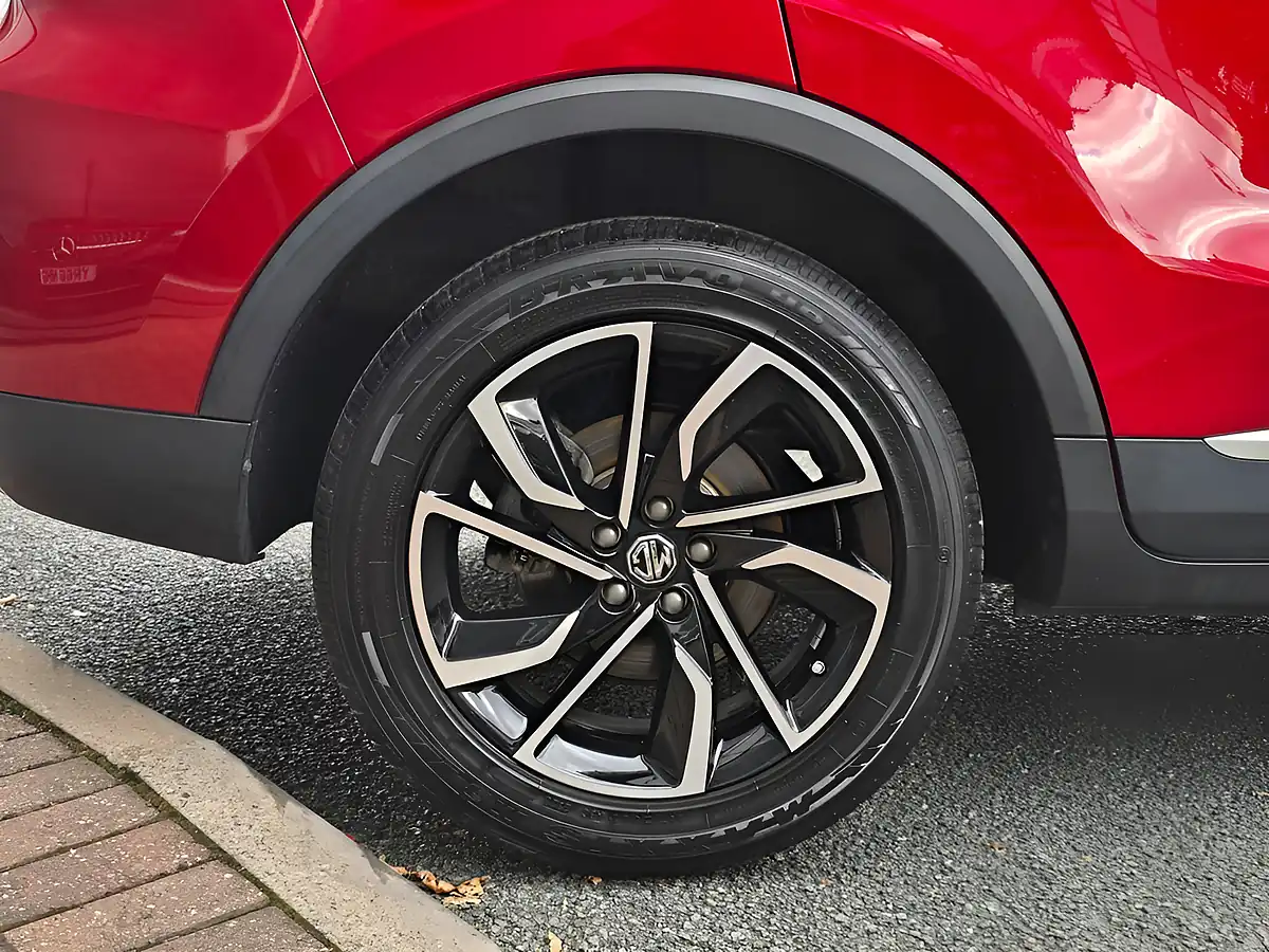 Used 2023 MG ZS Exclusive Dynamic Red - Interior and Exterior details 16