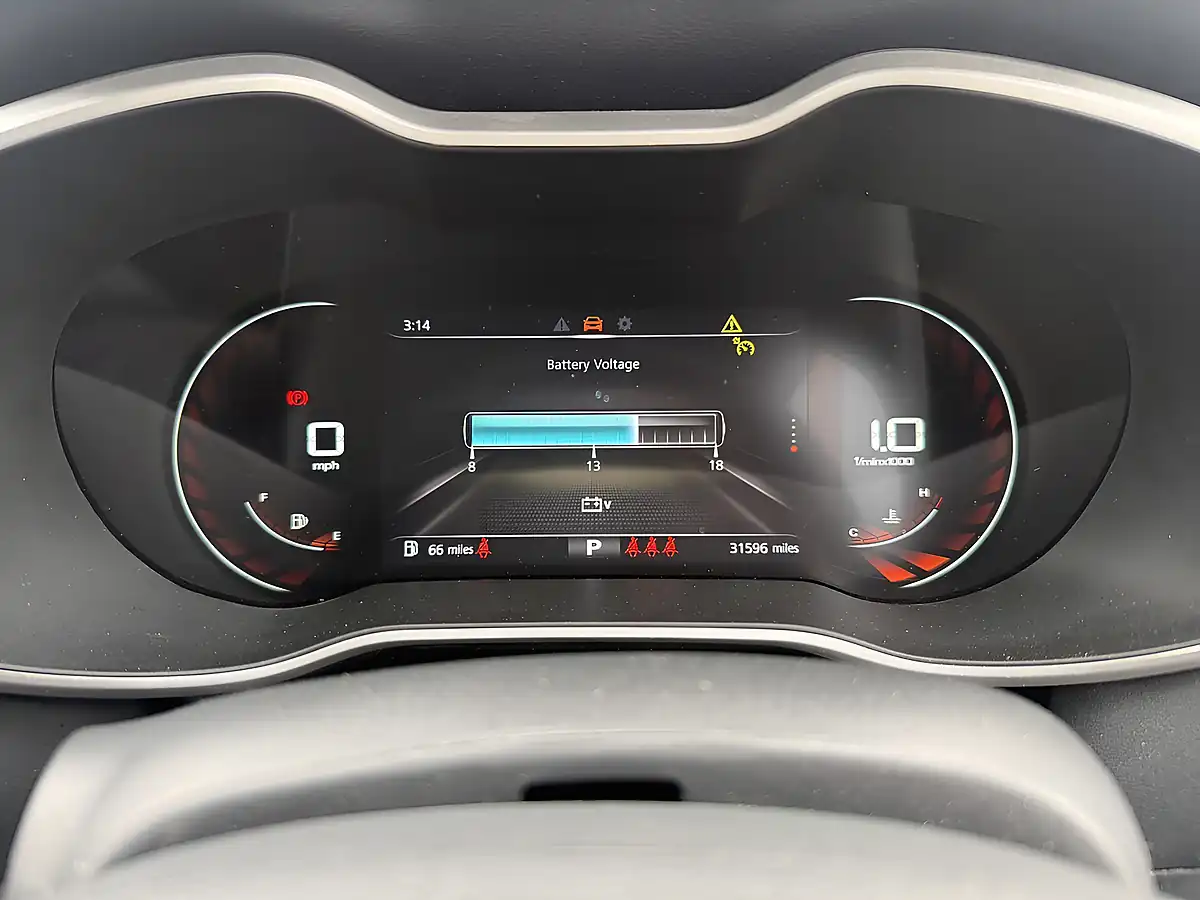 Used 2023 MG Zs Exclusive Red - Interior and Exterior details 13