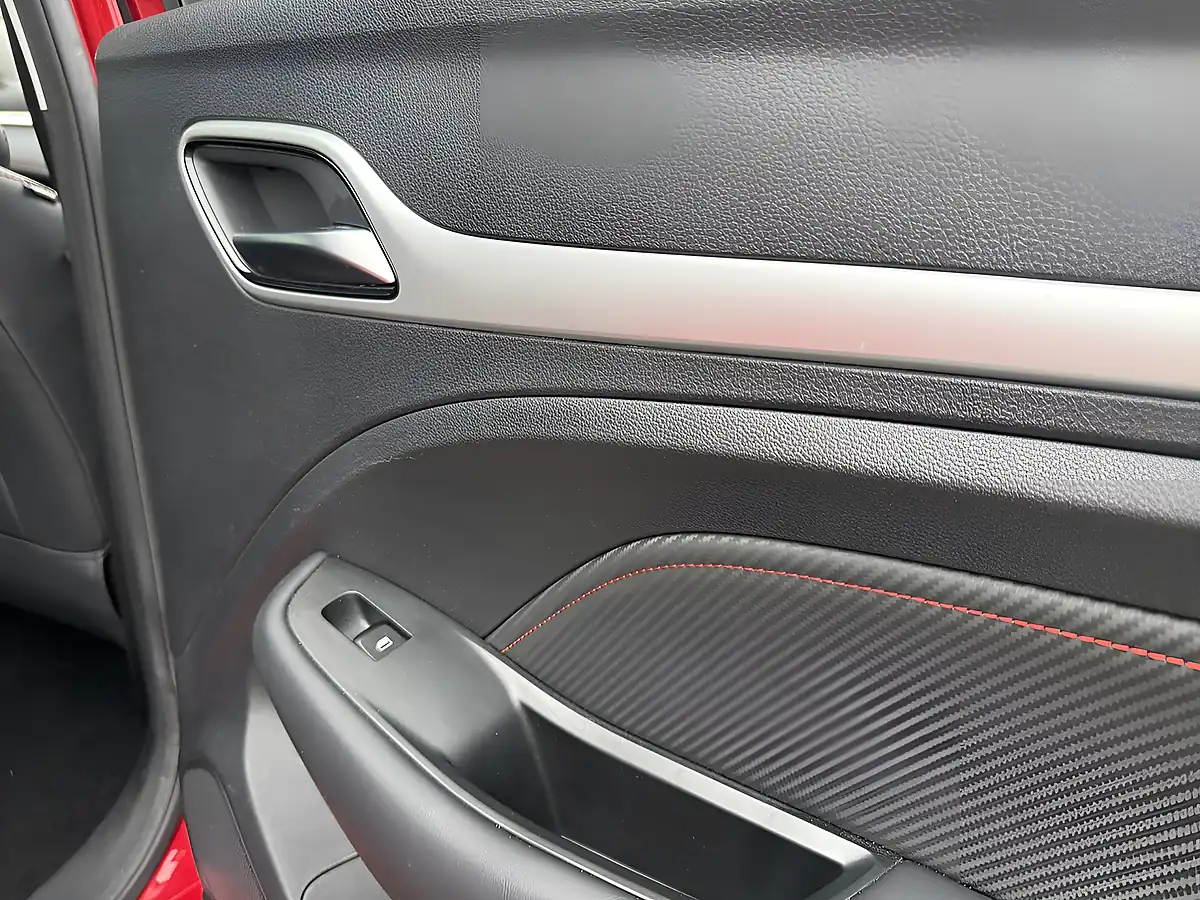 Used 2023 MG Zs Exclusive Red - Interior and Exterior details 16
