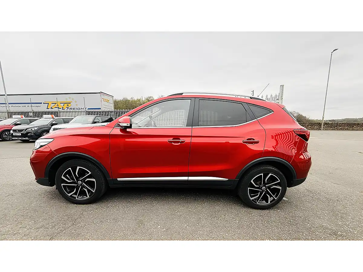 Used 2023 MG Zs Exclusive Red - Interior and Exterior details 5