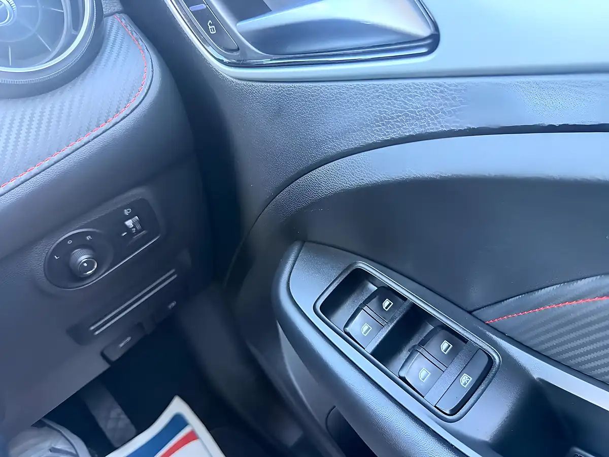 Used 2023 MG Zs Exclusive Red - Interior and Exterior details 13