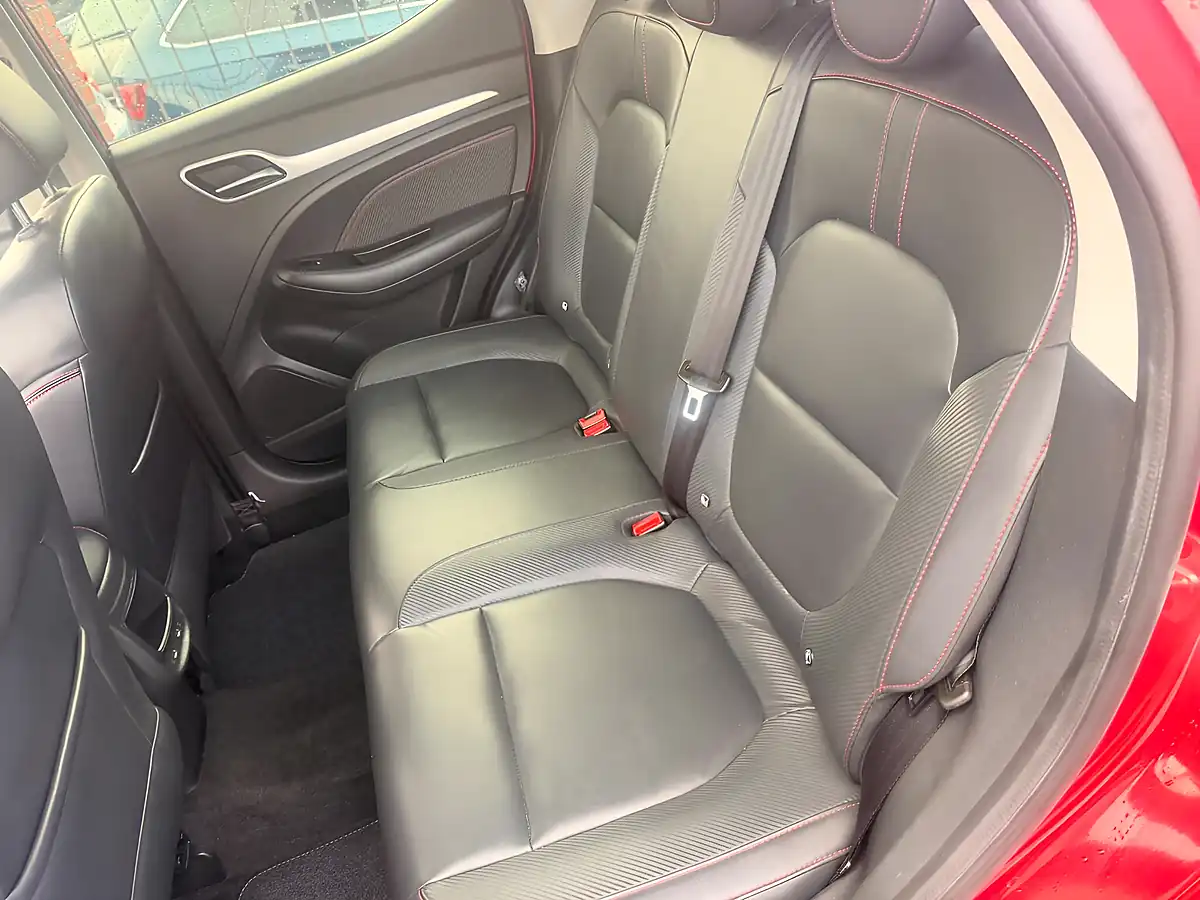 Used 2023 MG Zs Exclusive Red - Interior and Exterior details 17