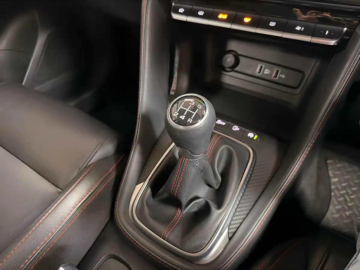 Used 2023 MG ZS Exclusive Red - Interior and Exterior details 10