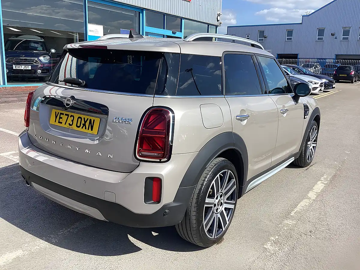 Used 2023 MINI Countryman Cooper Exclusive Rooftop Grey - Interior and Exterior details 6