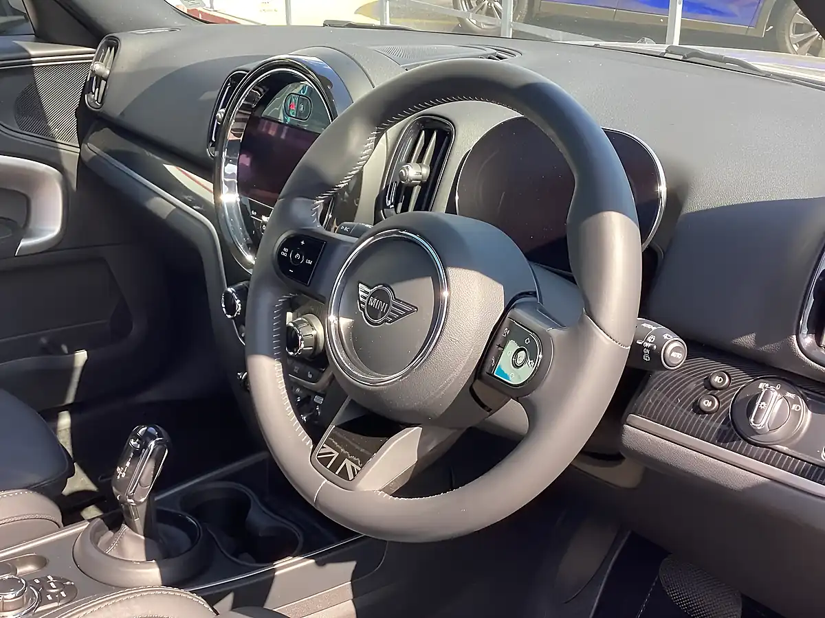Used 2023 MINI Countryman Cooper Exclusive Rooftop Grey - Interior and Exterior details 7