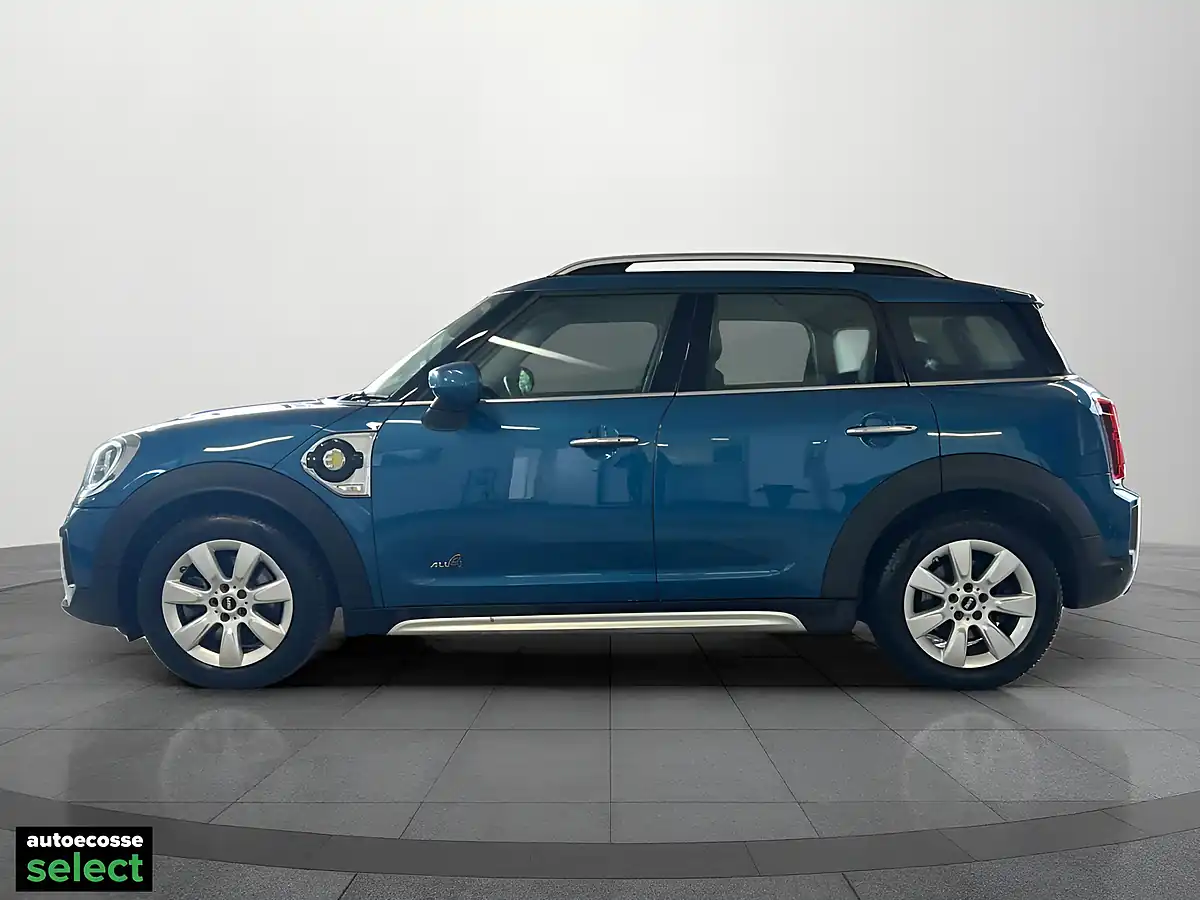 Used 2023 MINI Countryman Cooper Se Classic Blue - Interior and Exterior details 6