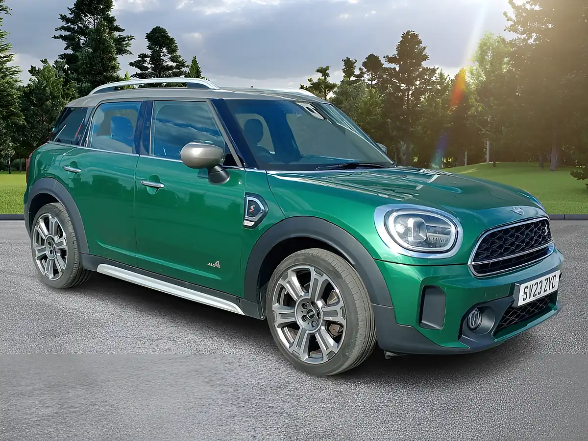 Used 2023 MINI Countryman Exclusive Green - Front View