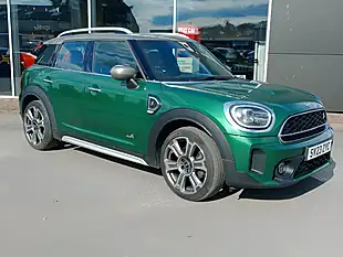 Used 2023 MINI Countryman Exclusive Green - Interior and Exterior details 3