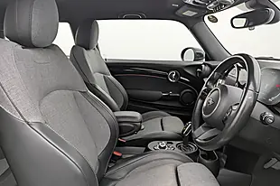 Used 2023 MINI Electric Hatch Cooper Se Level 2 Black - Interior and Exterior details 2