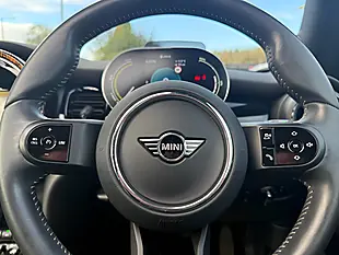 Used 2023 MINI Electric Hatch Cooper Se Level 3 Black - Interior and Exterior details 15