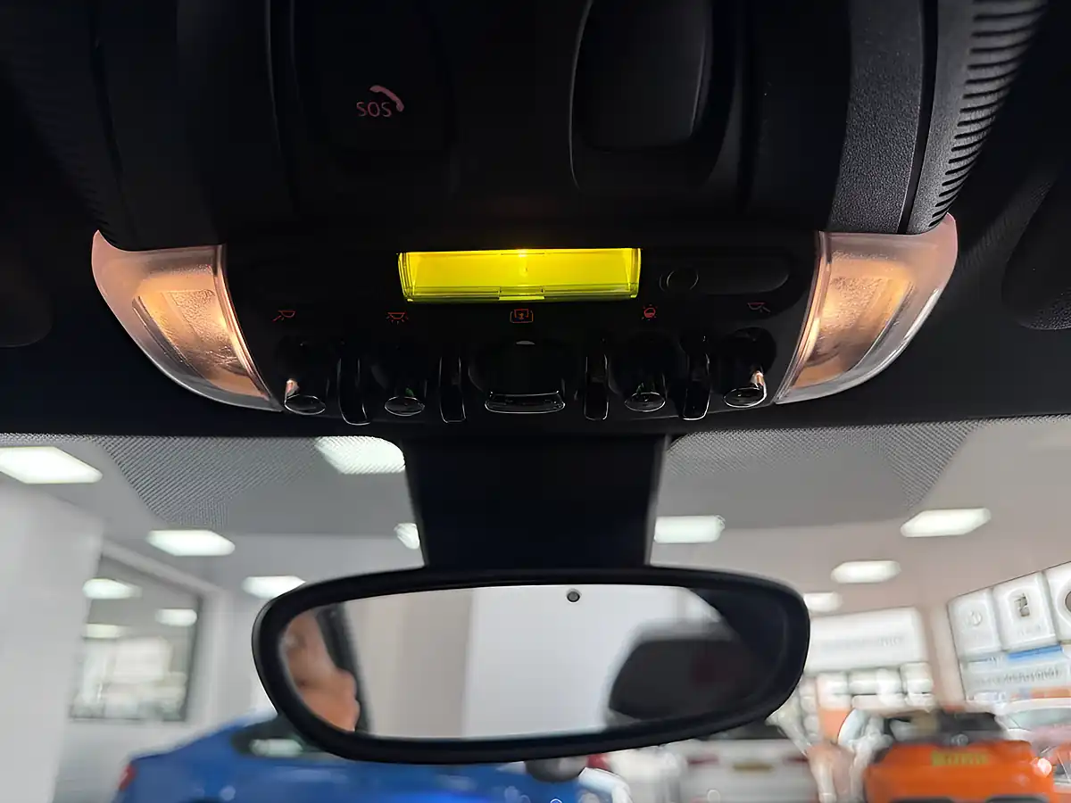 Used 2023 MINI Electric Hatch Cooper Se Level 3 Green - Interior and Exterior details 20